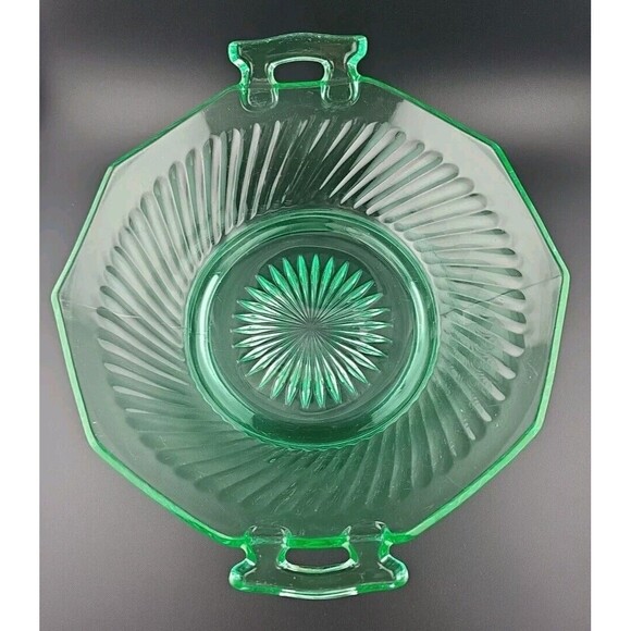 Uranium Glass - Vintage Imperial Green Twisted Optic 10" Handled Serving Bowl - Picture 5 of 16